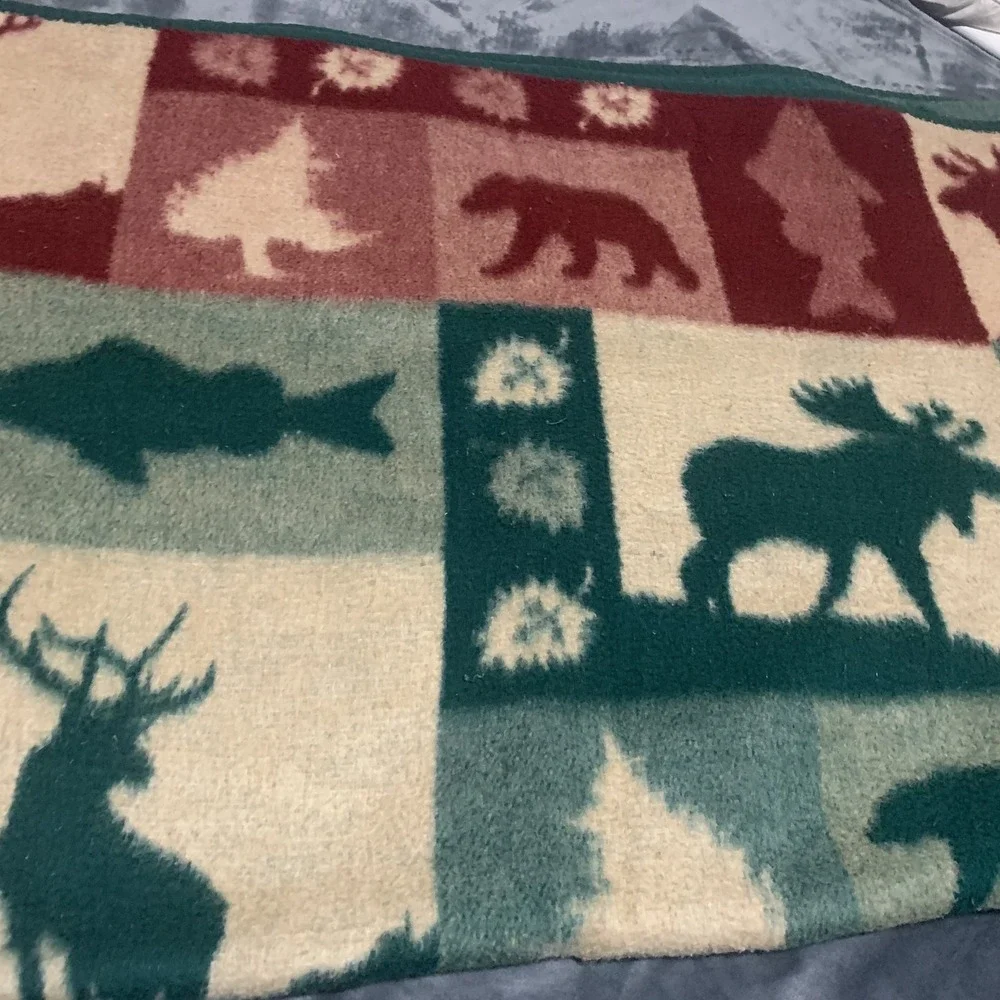 Biederlack Wildlife Lodge Cabin Throw Blanket Deer Moose Fish Woodland Wildlife